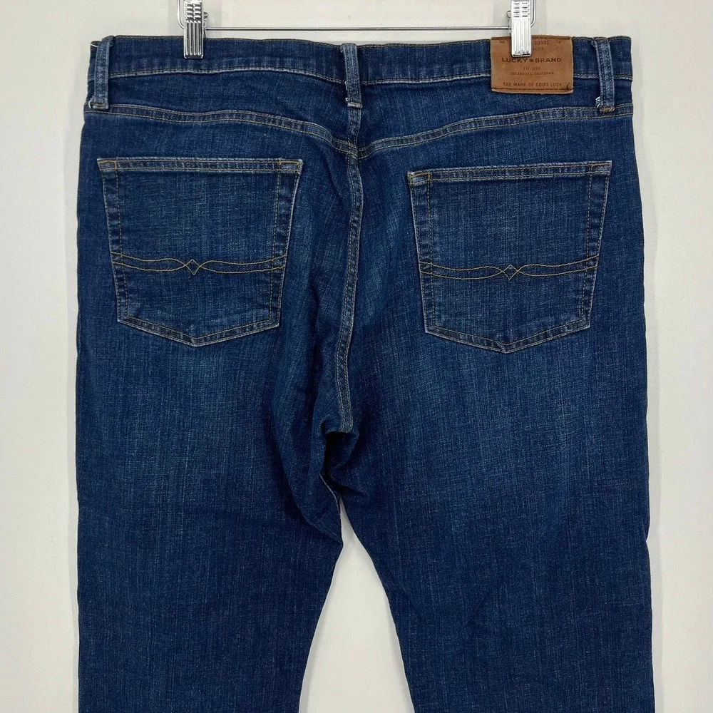 Lucky Brand 221 Straight Mens Jeans Dark Wash Denim 38x32 7M12644